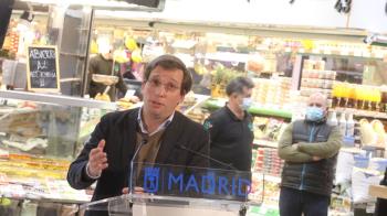 Lee toda la noticia 'Almeida apoya La Barra Digital '